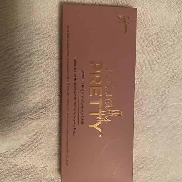 NWT-IT cosmetics 🎈🎈sale listing🎈🎈 - Picture 2 of 3